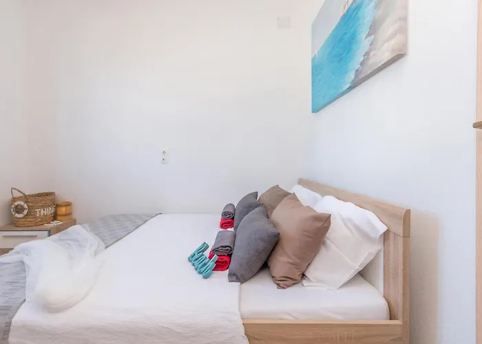 1 Bedroom In * ビオグラード・ナ・モル